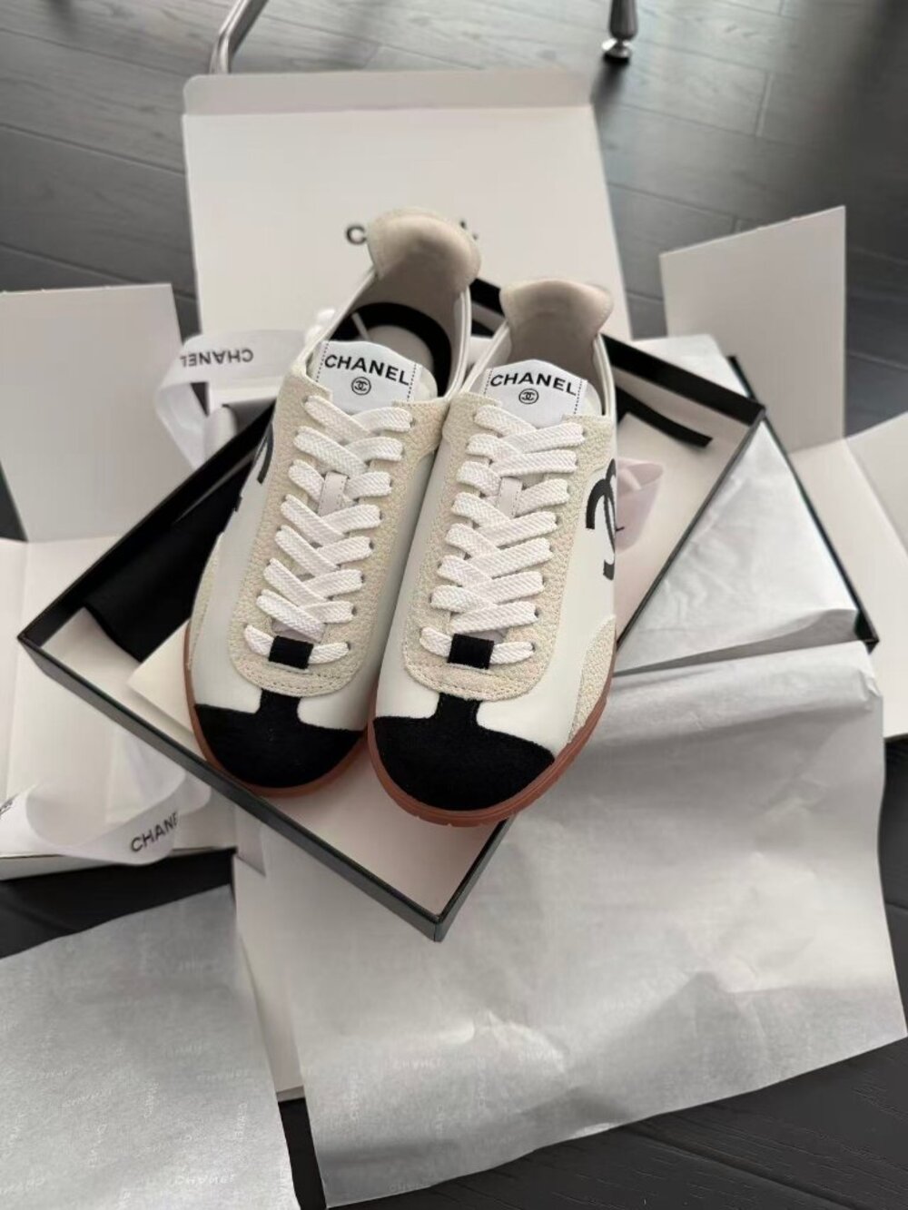 Chanel White Black Suede CC Logo Gum Sole Trainer Sneakers - Picture 3 of 7